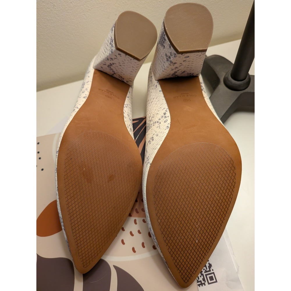 Cole Haan Grand Womens 9.5B Snakeskin Embossed Leather Block Heel Pumps Cream - Picture 5 of 9